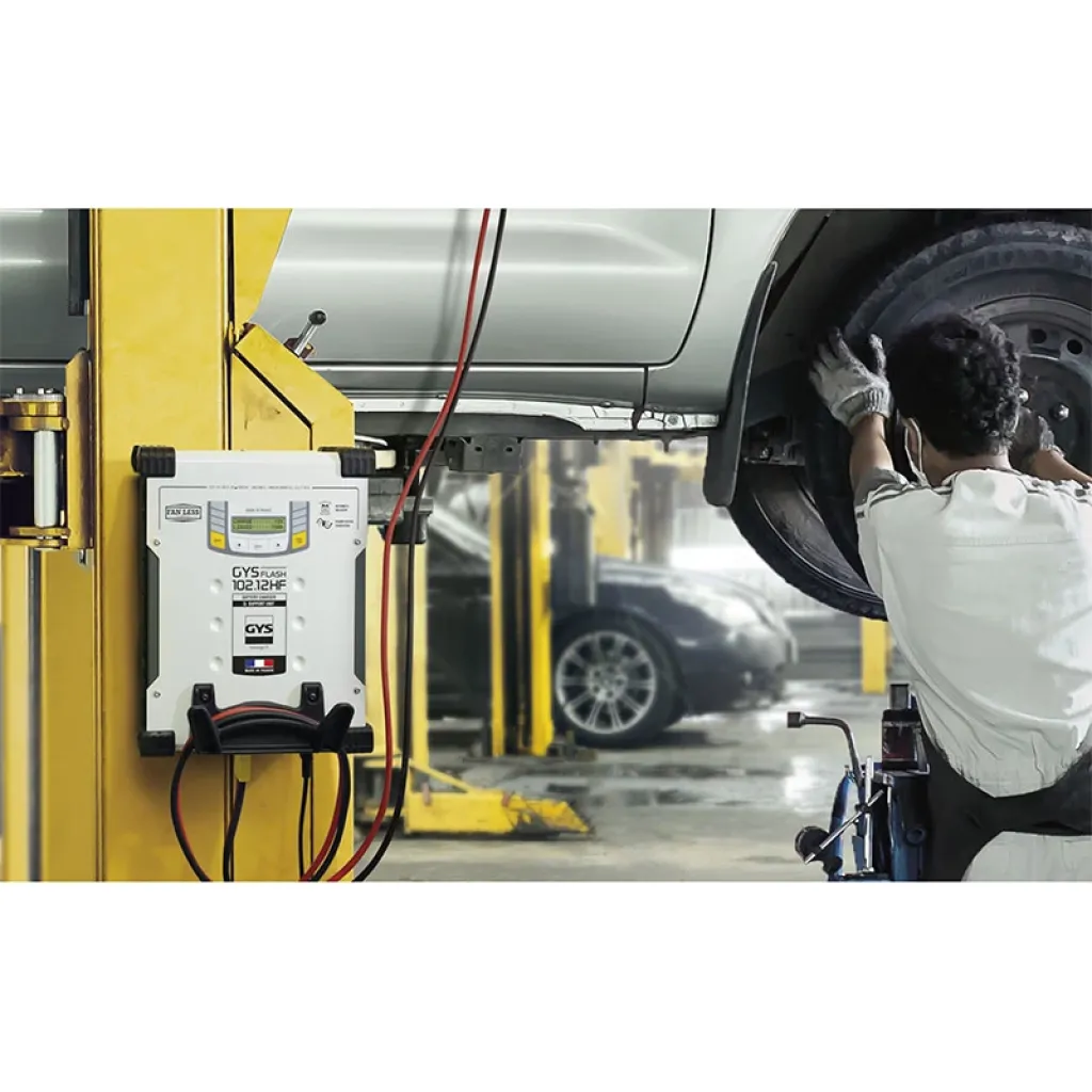 Verkstadsladdare 12V 100A GYS 102.12